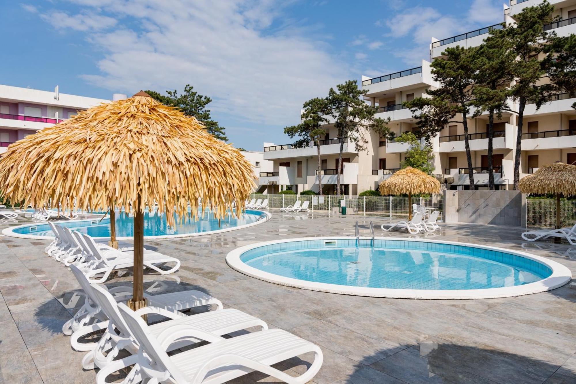 Campiello Apartment Bibione Bagian luar foto